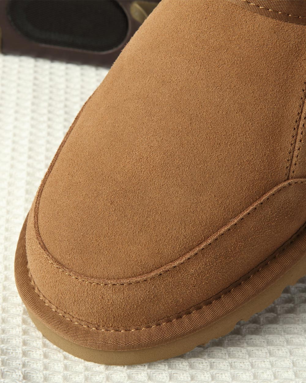 mens original ugg scuffs chestnut live